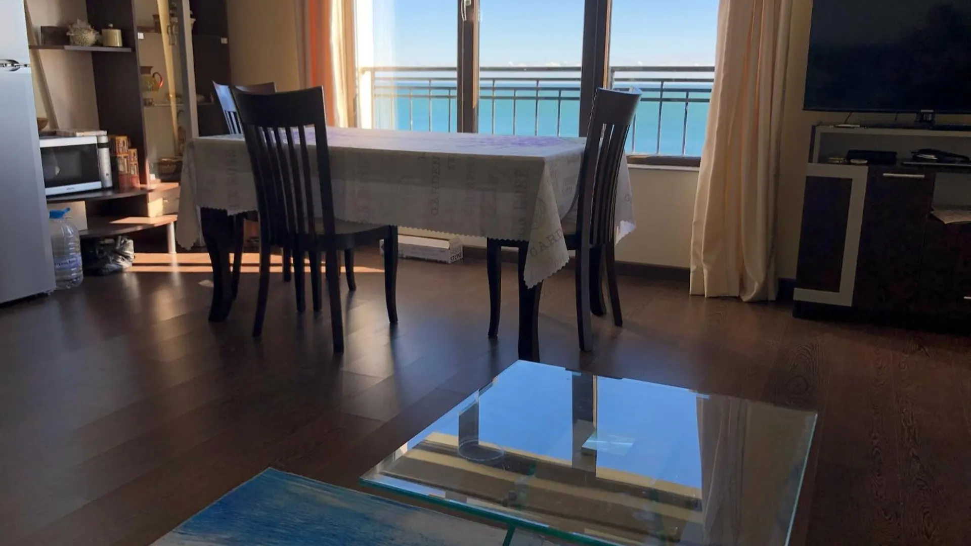 Spacious Seaview Apartments, 100M To The Beach غولدن ساندز بلغاريا